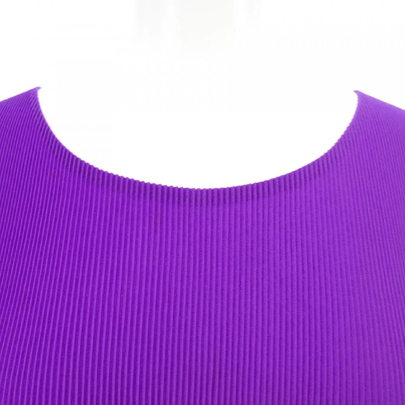 Pleats Please - Áo top hàng hiệu Authentic 824687