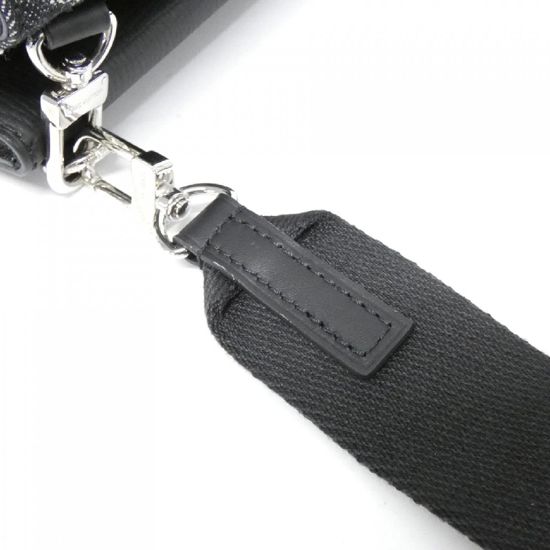 Túi đeo vai Louis Vuitton Monogram Drip Trio Pouch M81013 - Hàng hiệu Chính hãng 776415