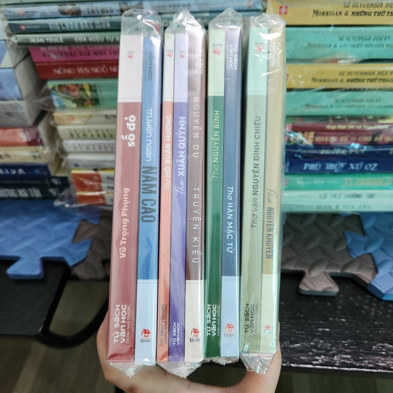Bộ sách Văn học trong nhà trường - NXB Kim Đồng (9c) 542323