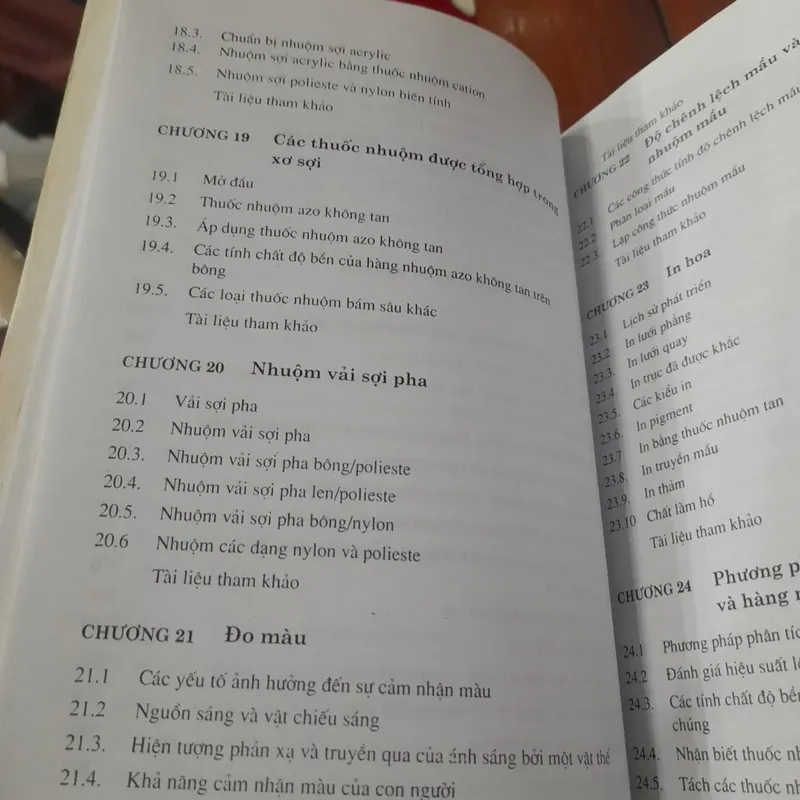 Arthur D Broadbent - Những nguyên lý cơ bản của TẠO MÀU HÀNG DỆT 643817