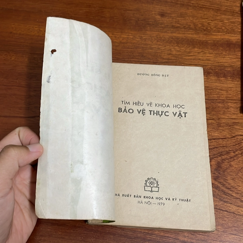 [Sách Xưa] - II Tựa sách: Tìm Hiểu Về Khoa Học Bảo Vệ Thực Vật - Đường Hồng Dật - 1979 503727