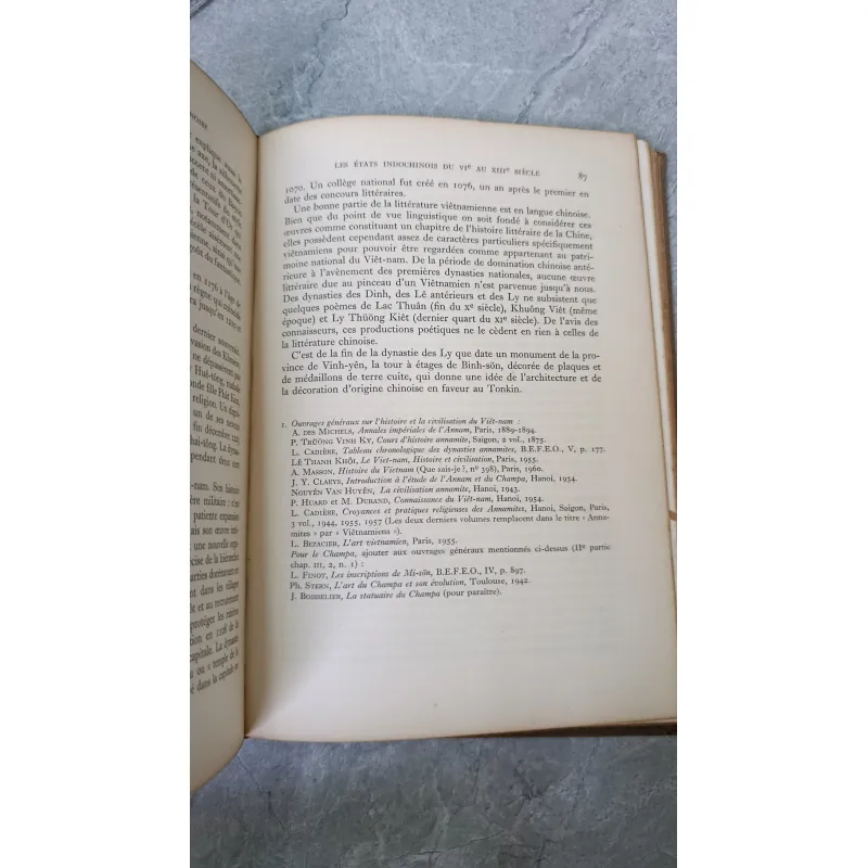 LES PEUPLES DE LA PENINSULE INDOCHINOISE (CÁC DÂN TỘC TRÊN BÁN ĐẢO ĐÔNG DƯƠNG) 788115