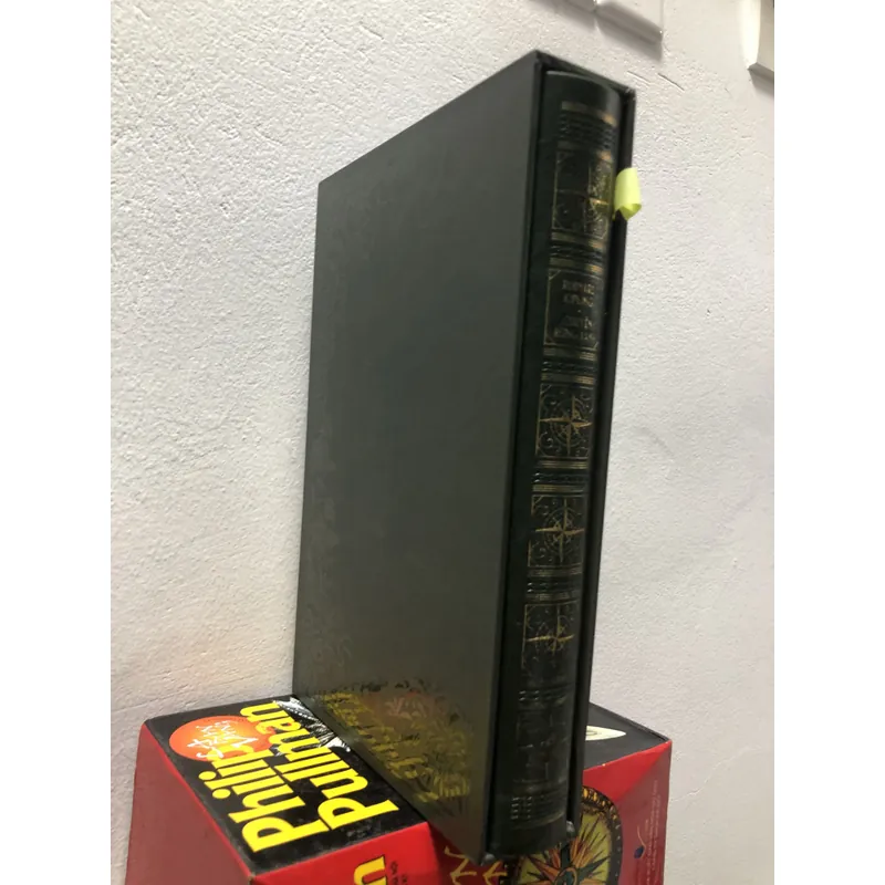 Chuyện Rừng Xanh bìa da Nhã Nam - còn nguyên hộp - sách đẹp 674020