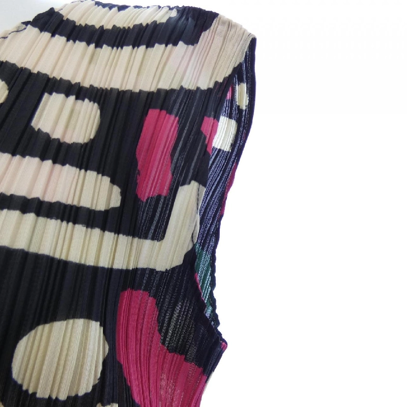 Pleats Please ワンピース - Hàng hiệu Chính hãng 820079