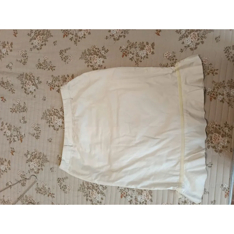 Chân váy trắng size S 1022419