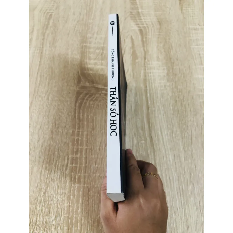 THẦN SỐ HỌC THẤU HIỂU NHÂN TÂM 1004823