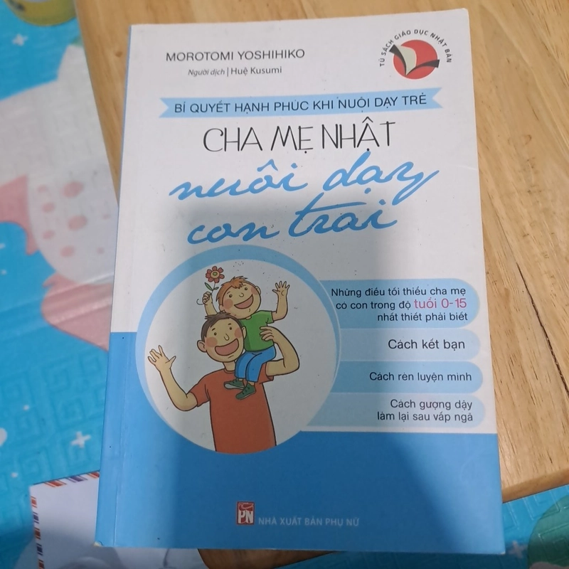 Cha mẹ Nhật nuôi dạy con trai 503083
