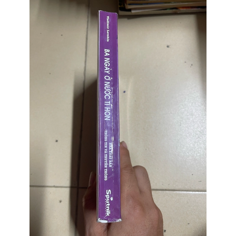 Ba ngày ở nước tí hon (c47) 495627