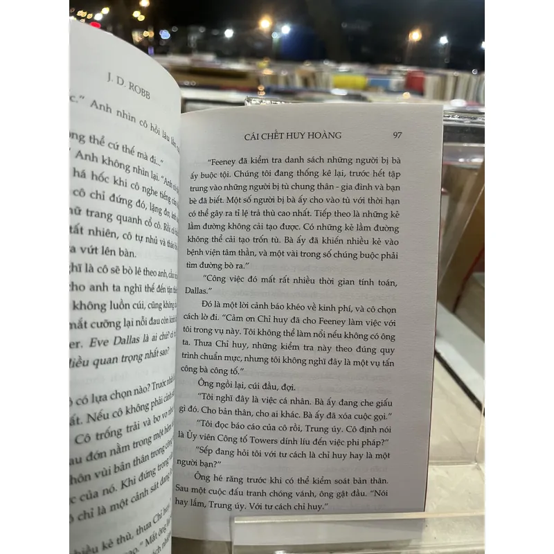 CÁI CHẾT HUY HOÀNG-J.D.ROBB 708933