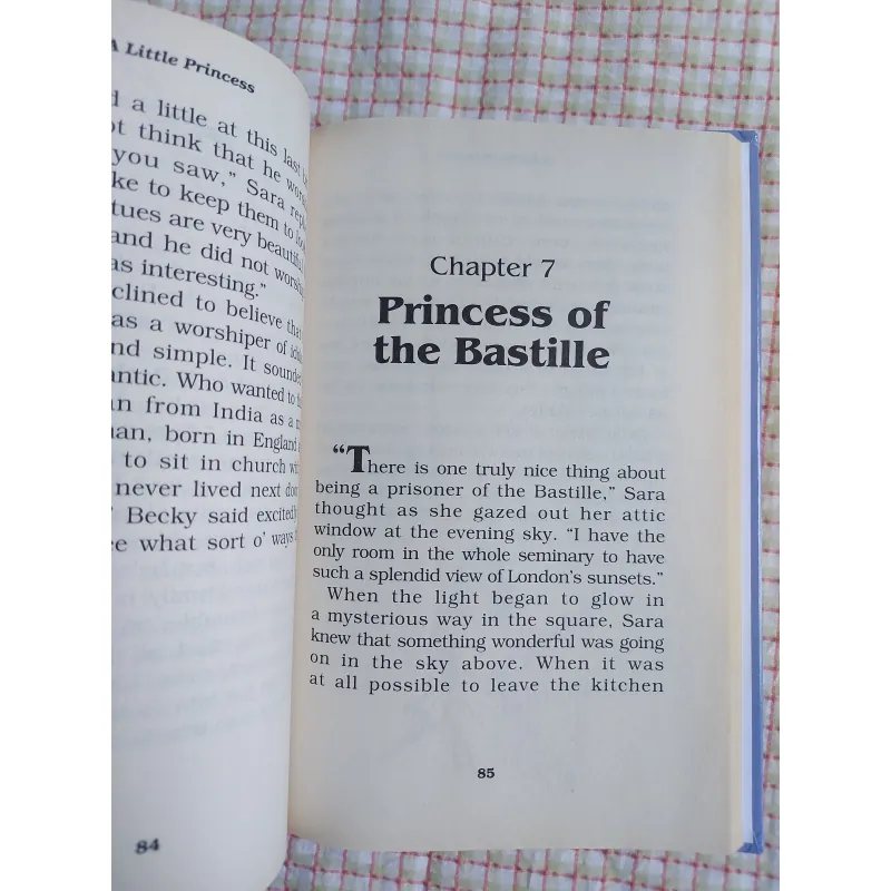 A LITTLE PRINCESS • Tác giả: Frances Hodgson Burnett (Bộ Treasury of Illustrated Classics) 782502