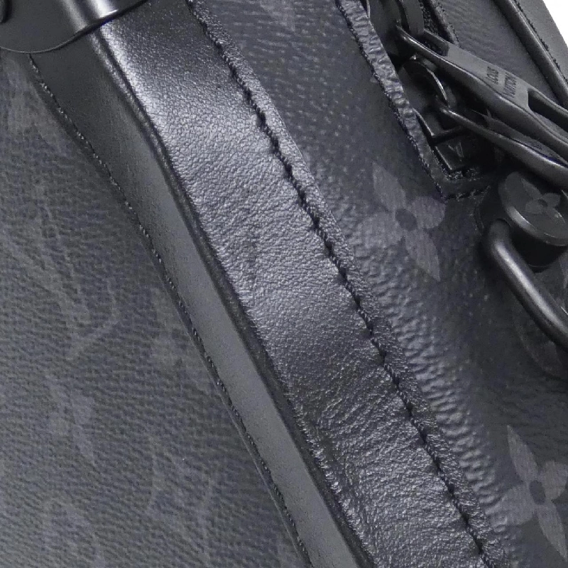 Túi đeo vai Louis Vuitton Monogram Eclipse Soft Trunk M44730 - Hàng hiệu Chính hãng 768397