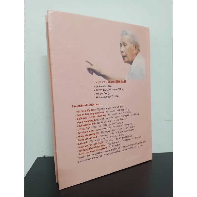 [Phiên Chợ Sách Cũ] Nhân Chứng (Bìa Cứng) - Phạm Tường Hạnh 1002 403509