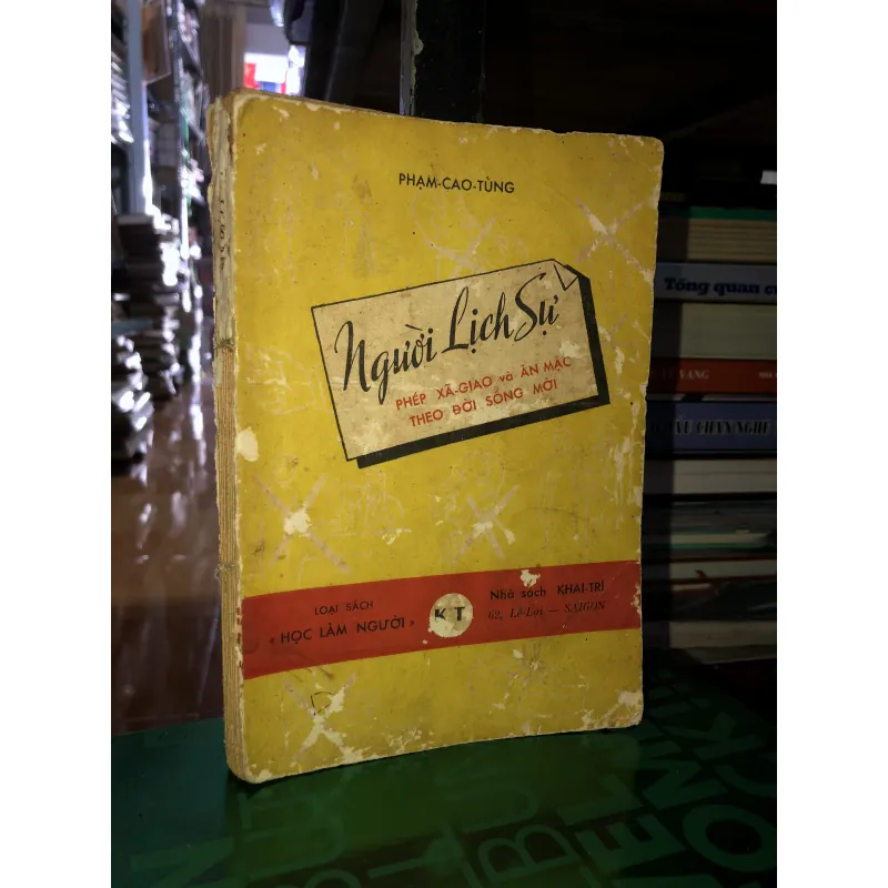 Người lịch sự - phép xã giao và ăn mặc theo đời sống mới - Phạm Cao Tùng 784543