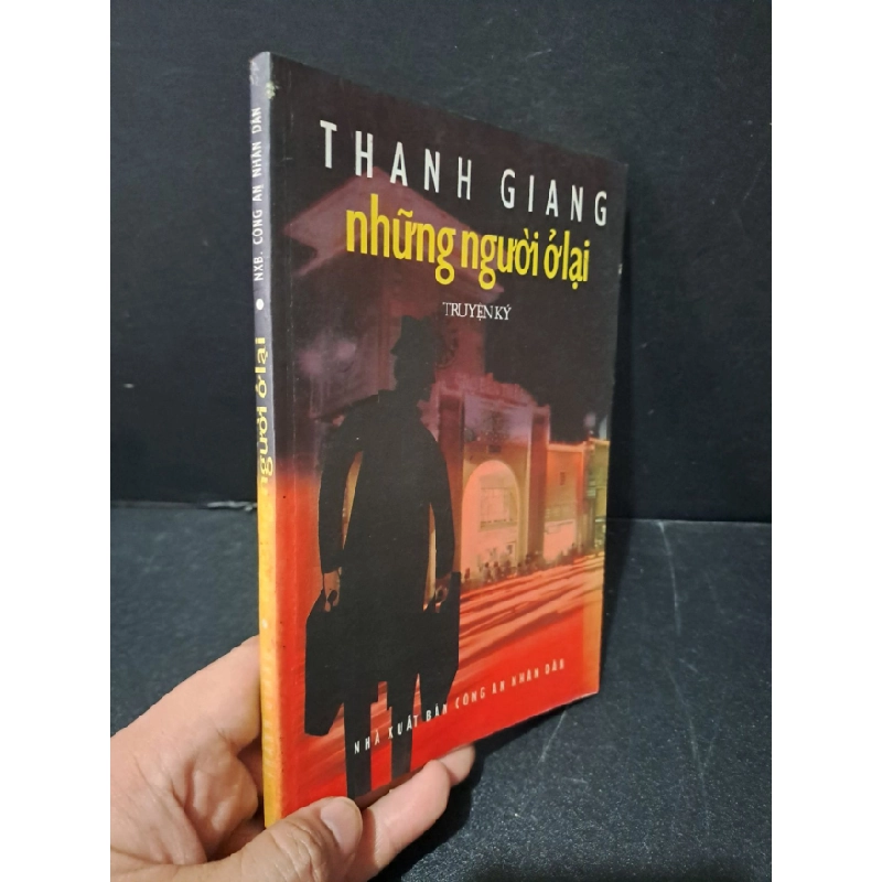 [Phiên Chợ Sách Cũ] Những người ở lại 2000 - Thanh Giang 0506 468819