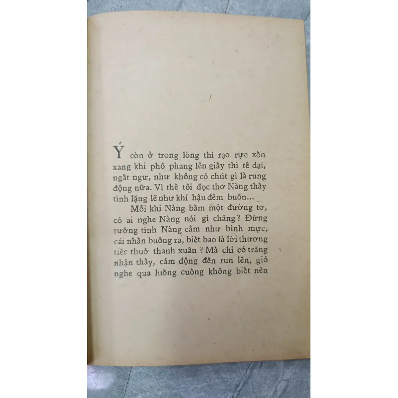 CHƠI GIỮA MÙA TRĂNG - HÀN MẶC TỬ 716472