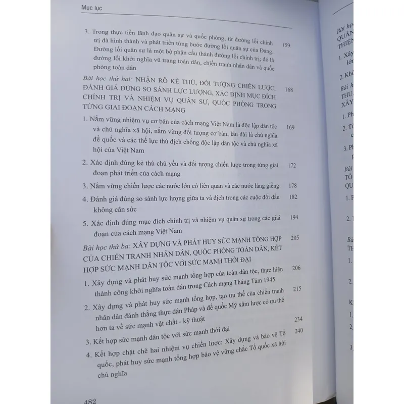 TỔNG KẾT ĐẢNG LÃNH ĐẠO QUÂN SỰ VÀ QUỐC PHÒNG TRONG CÁCH MẠNG VIỆT NAM (1945 - 2000) 731500