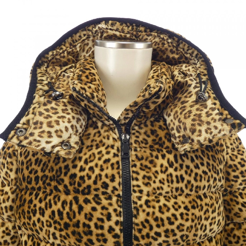 Áo khoác lông vũ MONCLER BADY 632410