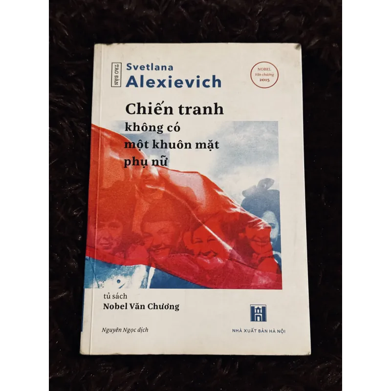 Chiến tranh không có một khuôn mặt phụ nữ (bản in đầu) 721052