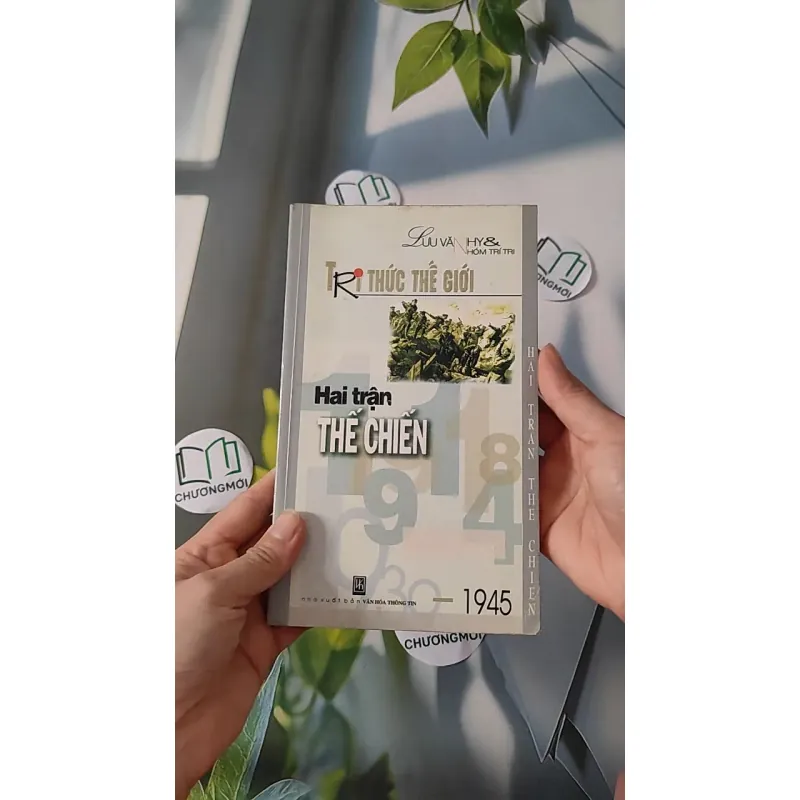 Tri Thức Thế Giới: Hai Trận Thế Chiến - Lưu Văn Hy 970234