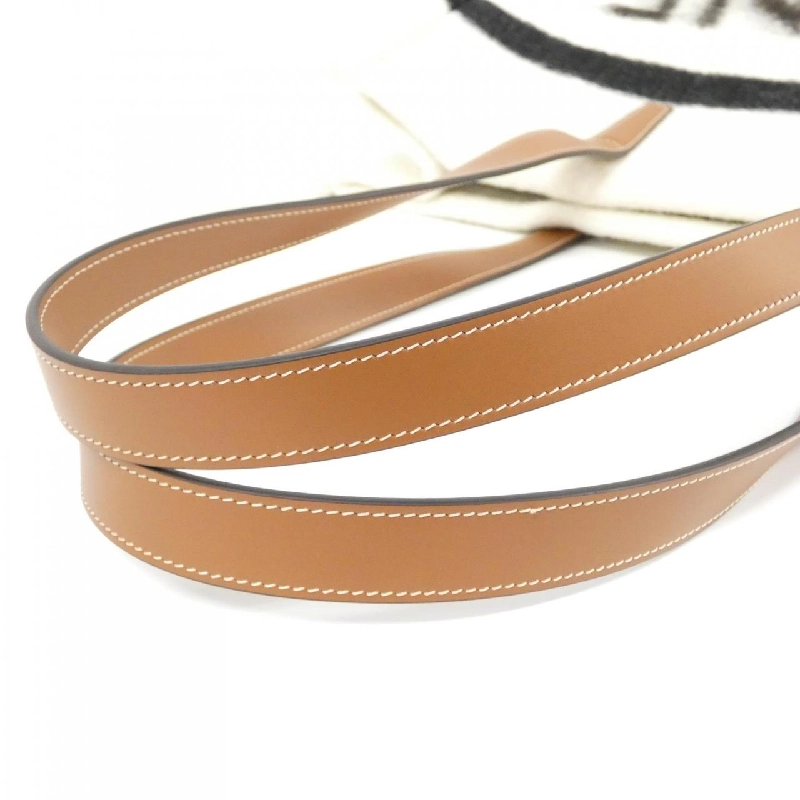 Túi Celine Large Cab 118862GCU 619570