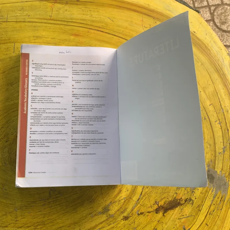 ELEMENTS OF LITERATURE fourth course 1 & 2 976652