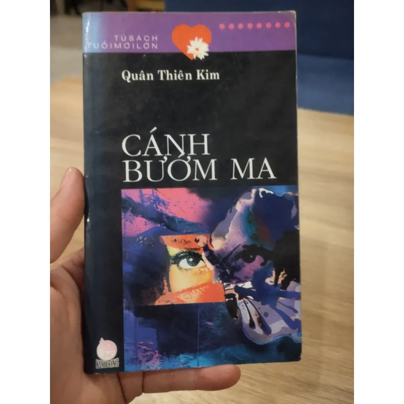 sách Cánh Bướm Ma thuộc Tủ sách Tuổi Mới Lớn của Nhà xuất bản Kim Đồng. 
 1025318