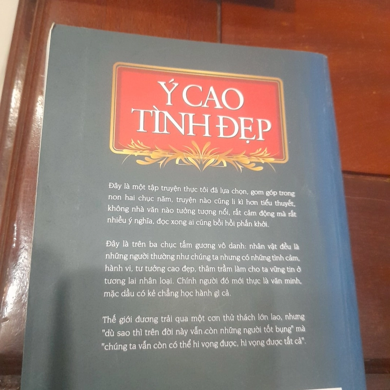 Ý cao tình đẹp (Nguyễn Hiến Lê tuyển dịch) 273843