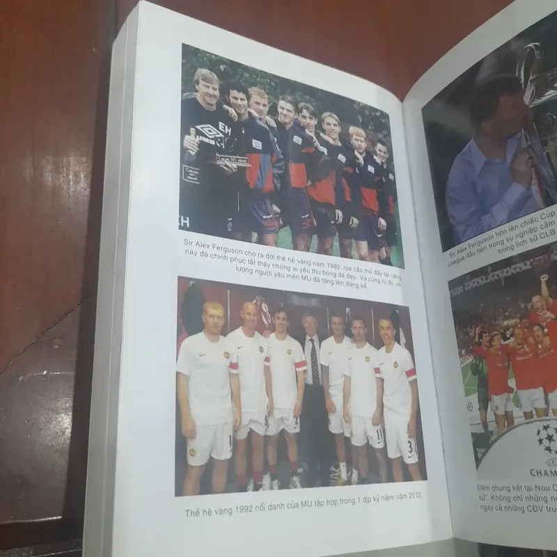 Jim White - MANCHESTER UNITED, thiên sử về Quỷ Đỏ 570076