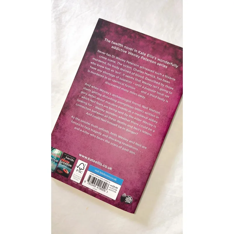 Crime / Mystery / Thriller – Kate Ellis | THE BLOOD PIT 749578