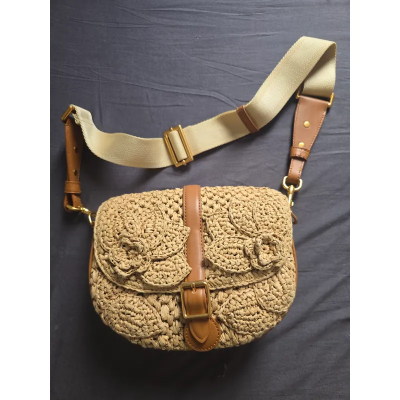 Túi charles and keith  729050