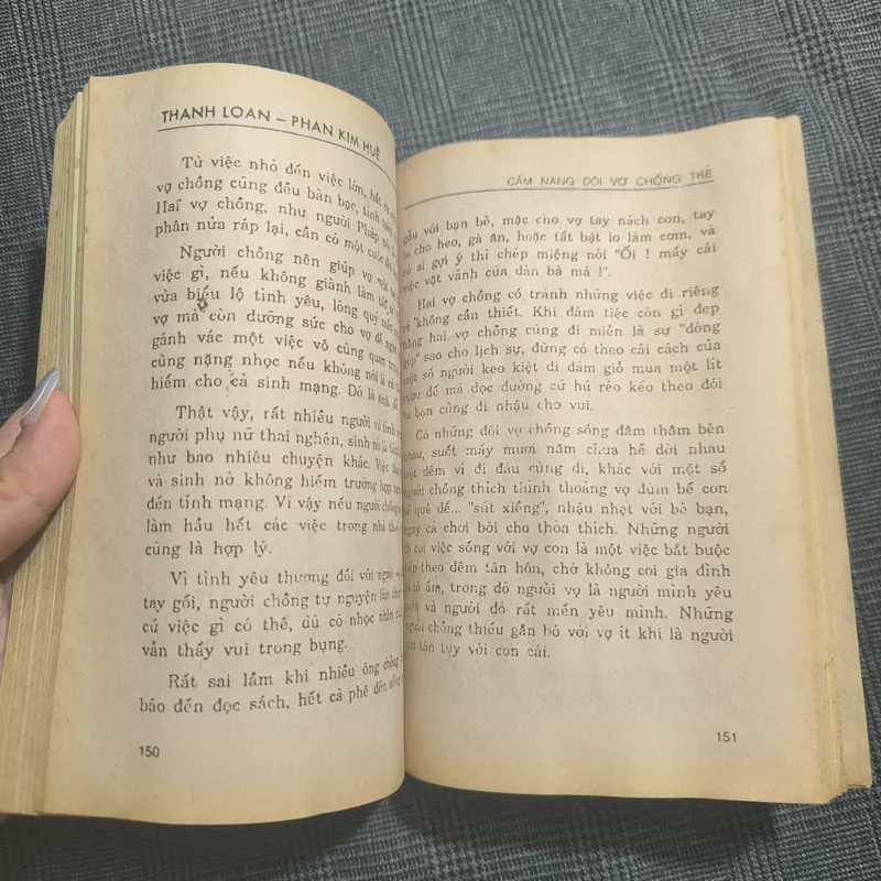 Cẩm nang vợ chồng trẻ - Thanh Loan - Phan Kim Huê - 1991 606518