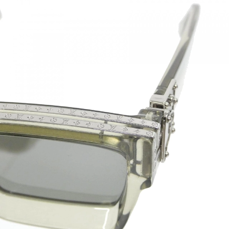 Louis Vuitton 1.1 triệu phú Z1971E Kính mát - Hàng hiệu Chính hãng 807887