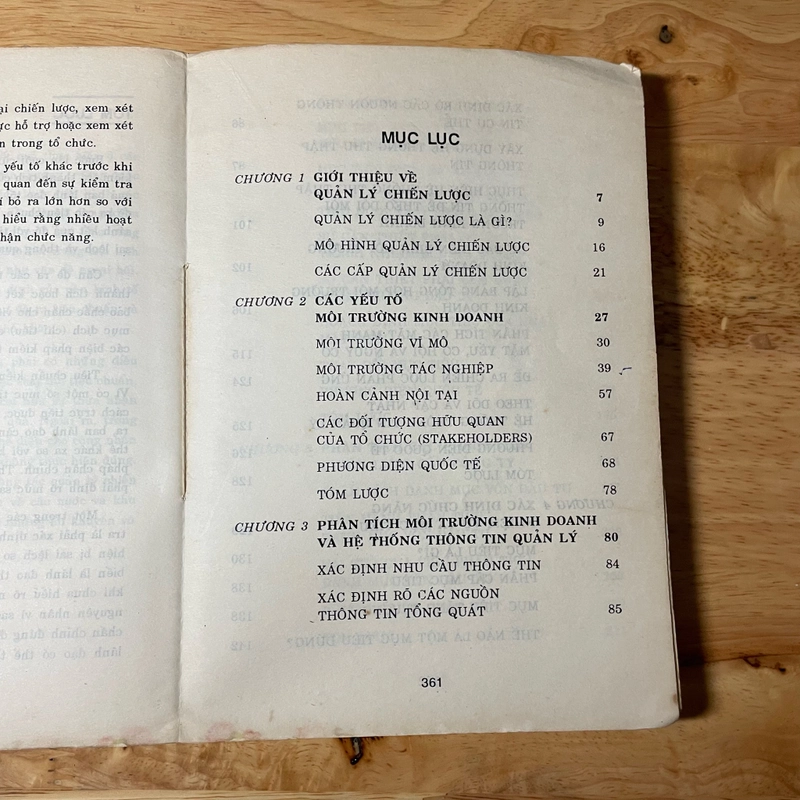 II Chiến Lược Và Sách Lược Kinh Doanh - GARRY D. SMITH, DANNY R. ARNOLD, BOBBY G. BIZZELL  466401