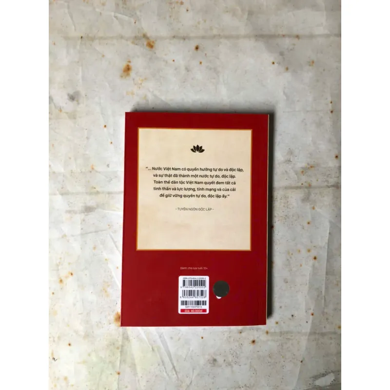 Bác Hồ Viết Tuyên Ngôn Độc Lập - Kiều Mai Sơn 778394