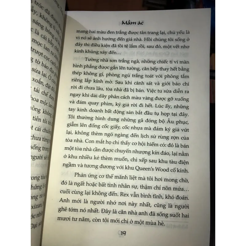 Mầm ác - Erin Kelly 975509