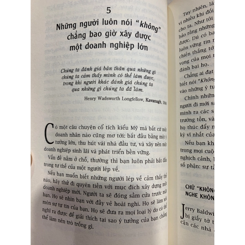 DỐC HẾT TRÁI TIM - HOWARD SCHULTZ 524656