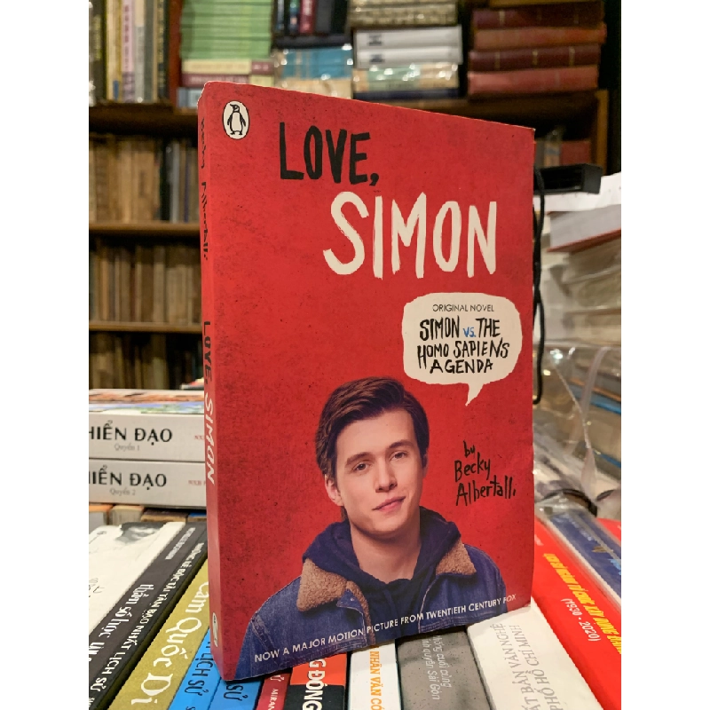 LOVE, SIMON - Becky Albertall 308725