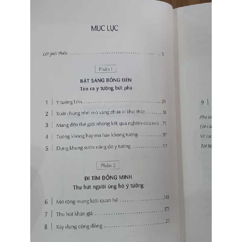 Stand Out - Dorie Clark (Nguyễn Ngọc Hân dịch) 603198