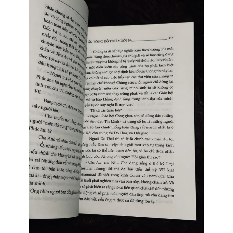 Bí ẩn tông đồ thứ 13  1001638