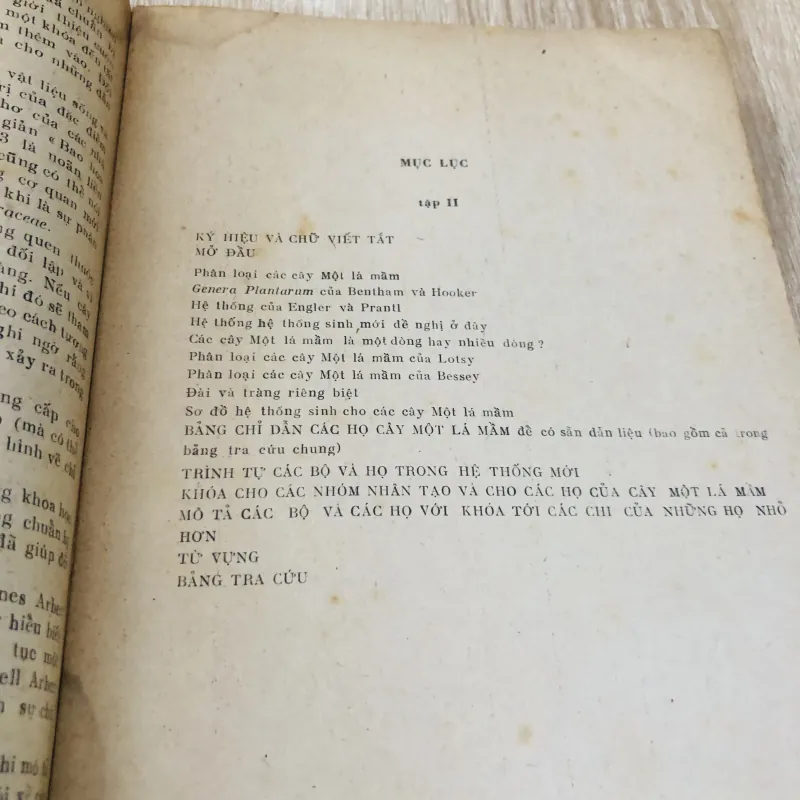 NHỮNG HỌ THỰC VẬT CÓ HOA ( Tập 2) - Cây một lá mầm 956971