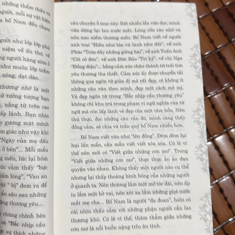 Giữa đôi bờ thương nhớ - Đỗ Xuân Thảo 518903