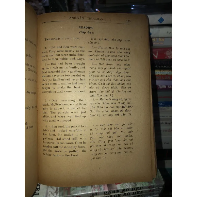Anh văn thực hành bộ hai - Hoàng Việt 1046916