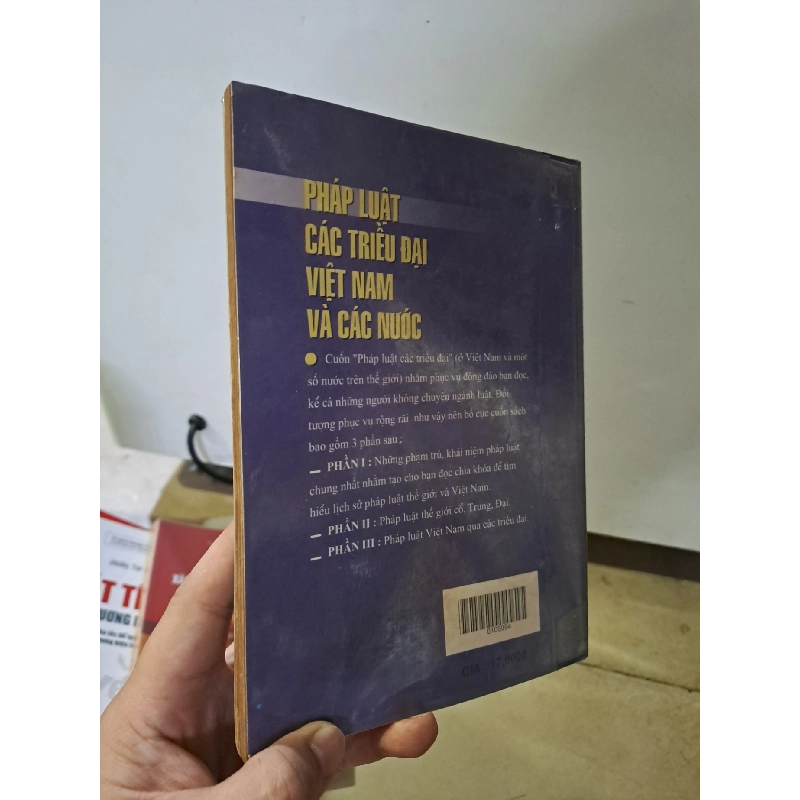 Pháp luật các triều đại và các nước mới 80% ố vàng, có viết, Hightlight Cao Văn Liên 1998 HCM0308 LỊCH SỬ - CHÍNH TRỊ - TRIẾT HỌC 919613