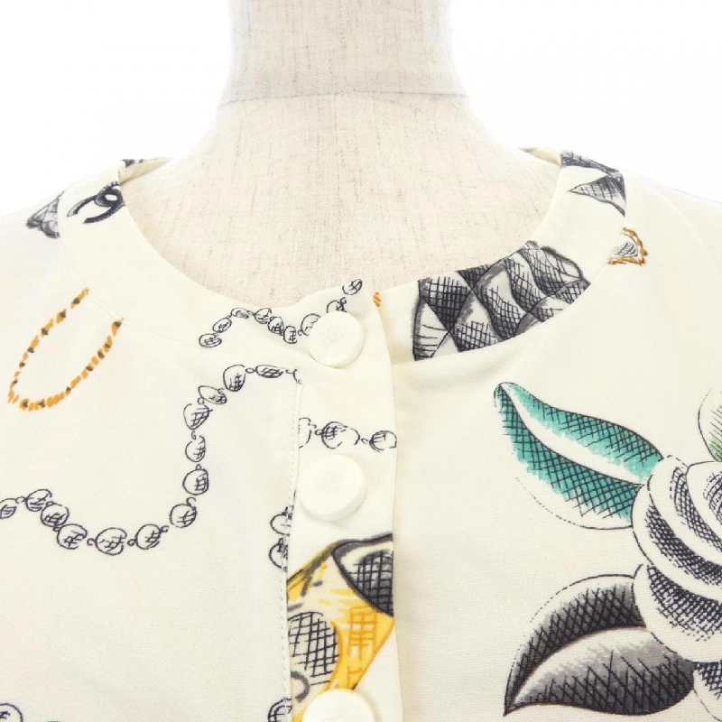 CHANEL P06930V04742 96P Áo S／S - Hàng hiệu Chính hãng 814744