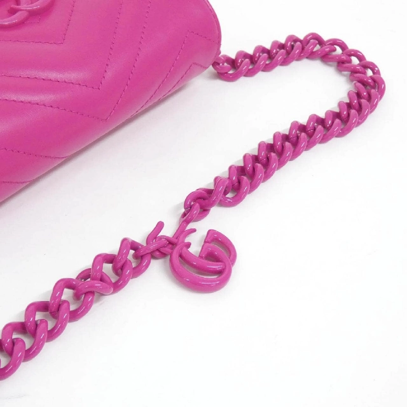 Túi đeo hông GG MARMONT 699757 UM8KV của Gucci 609084