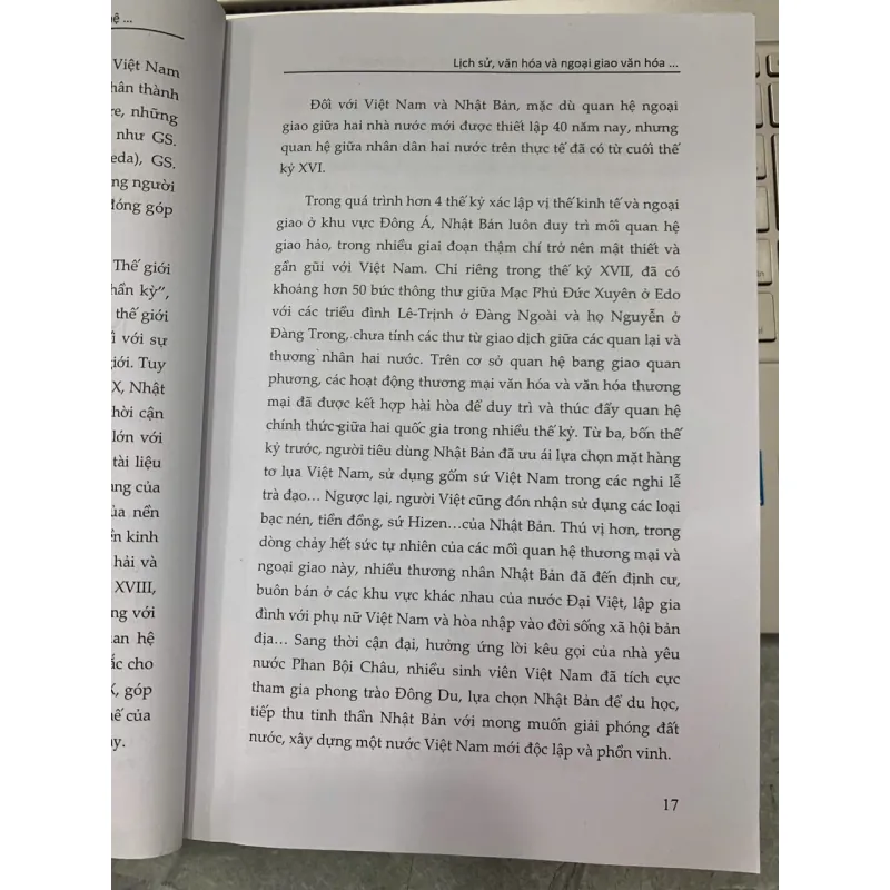 LỊCH SỬ, VĂN HÓA VÀ NGOẠI GIAO VĂN HÓA - NHIỀU TÁC GIẢ 731104