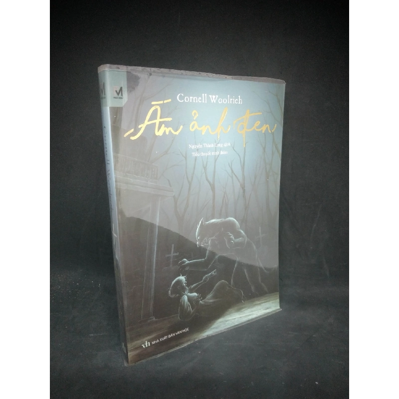 Ám ảnh đen mới 90% HCM2303 Rebooks.vn 938678