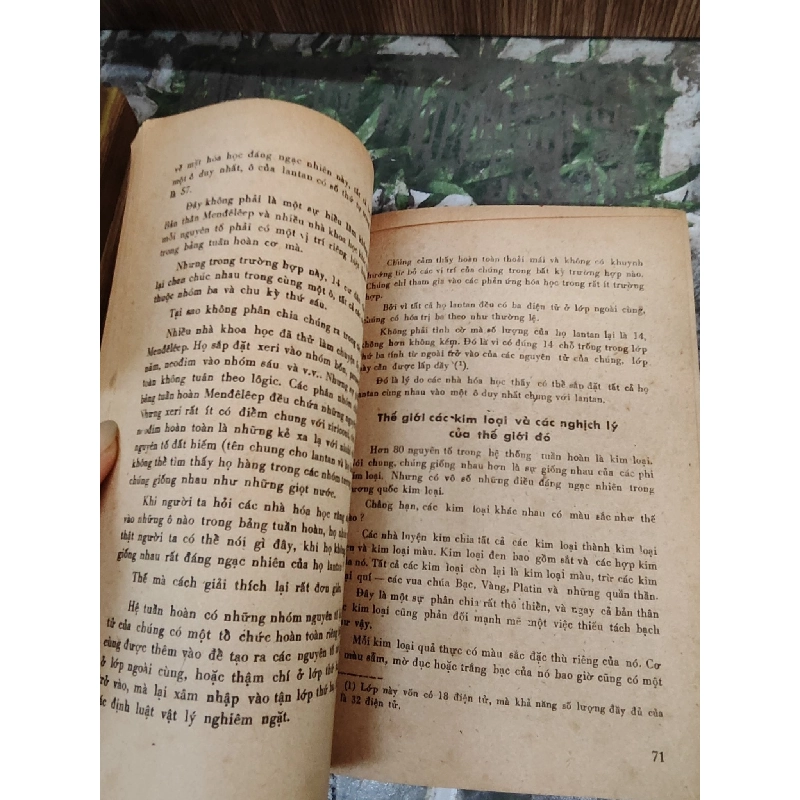 Những câu chuyện về Hóa Học - D. Trifônôp L VlaXôp 1019213