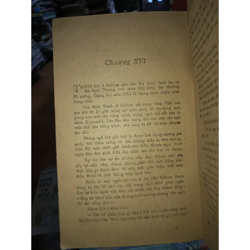 Phía đông vườn địa đàng - John Steinbeck 976188