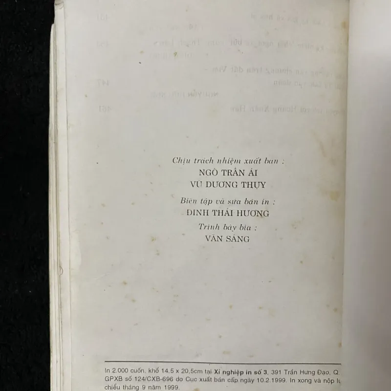 Văn học lãng mạn Việt Nam - chữ ký tác giả  1003886